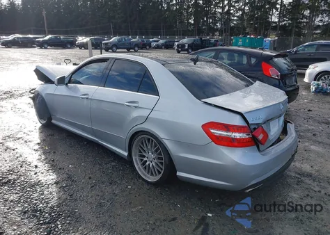 2011 Mercedes-Benz E 550 из США, поврежденный, VIN WDDHF7CB2BA303758